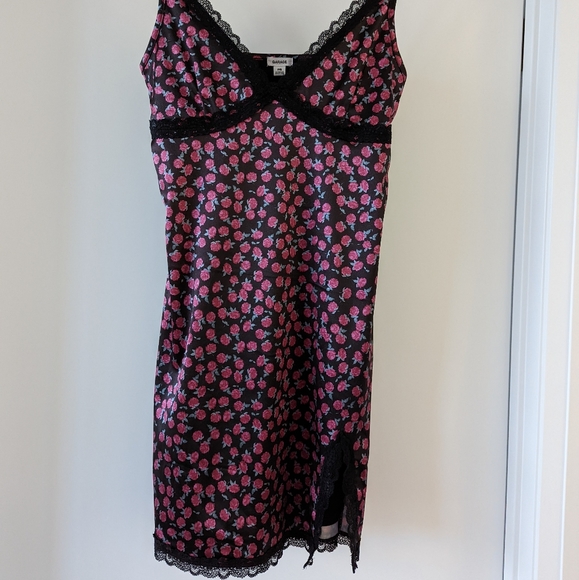 Garage Rose Satin Dress - Picture 3 of 8